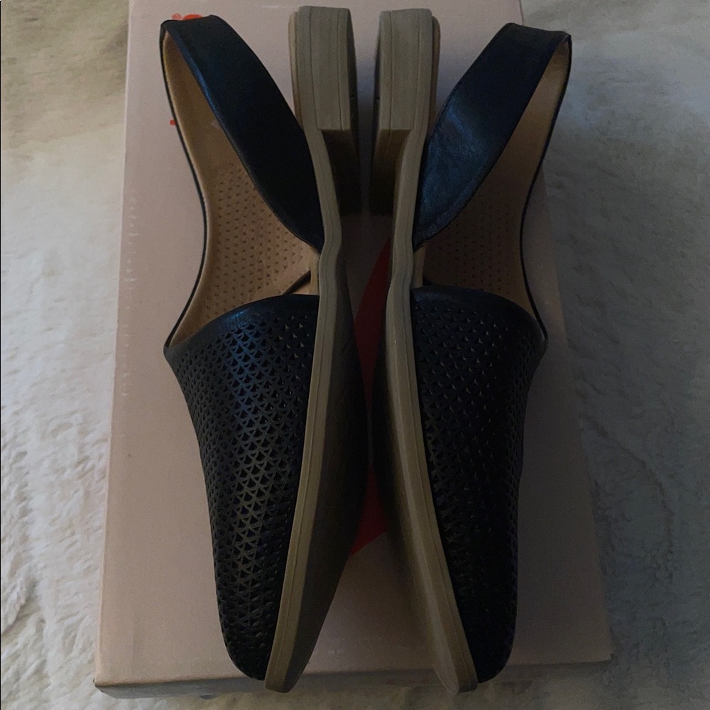NWT BUENO Brand BIANCA PERF Flat in Black - Picture 12 of 14